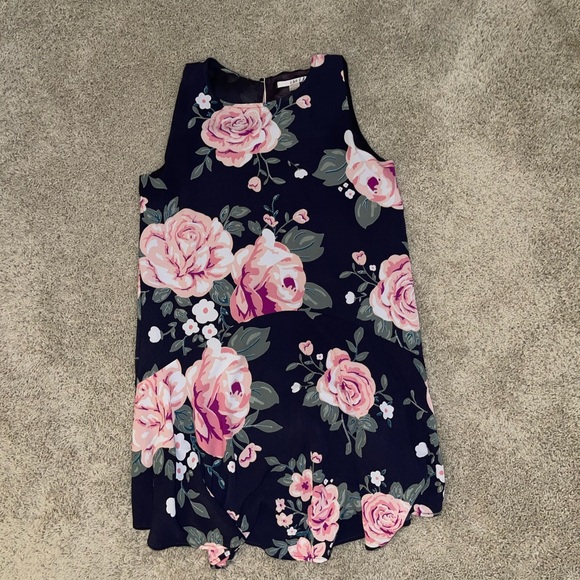 PRICE REDUCED!! Worn once! Size small floral dress - Picture 3 of 5